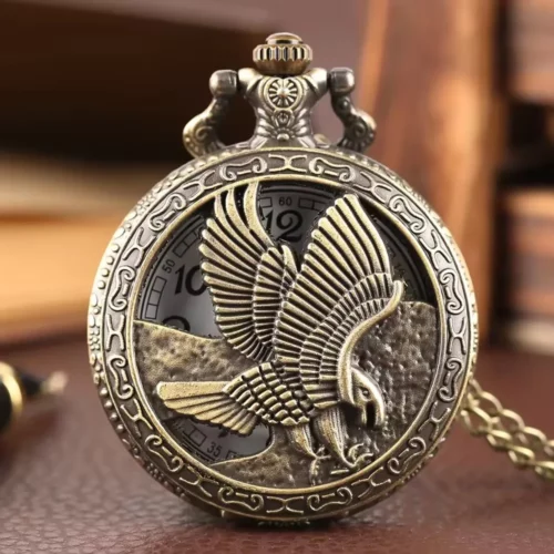 Montre de poche ronde à motif d’aigle en relief, finition bronze