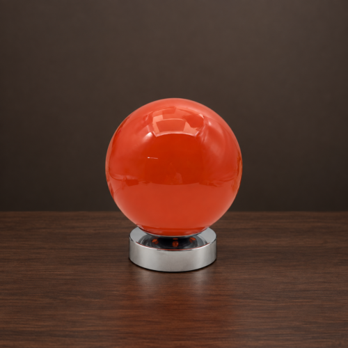 Lampe de table rétro à globe rouge orangé et socle argenté
